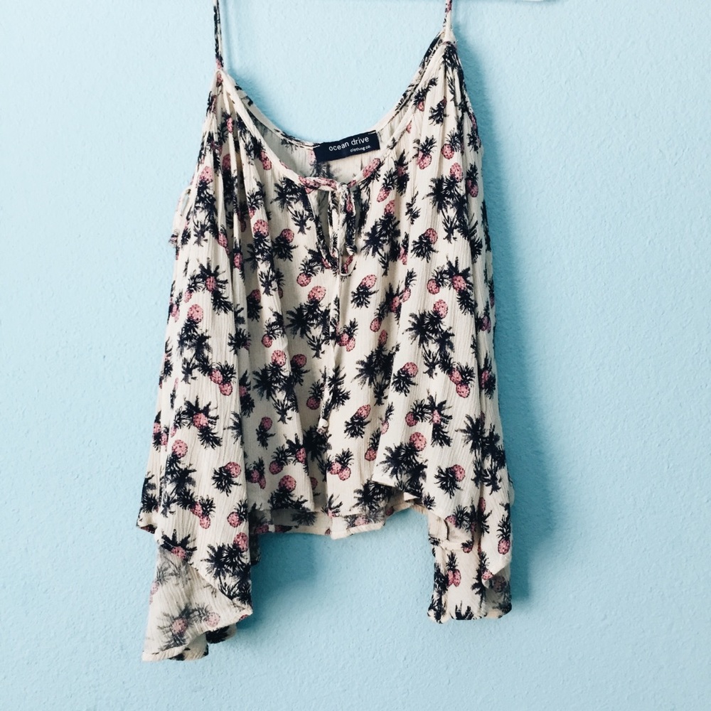Tropical top